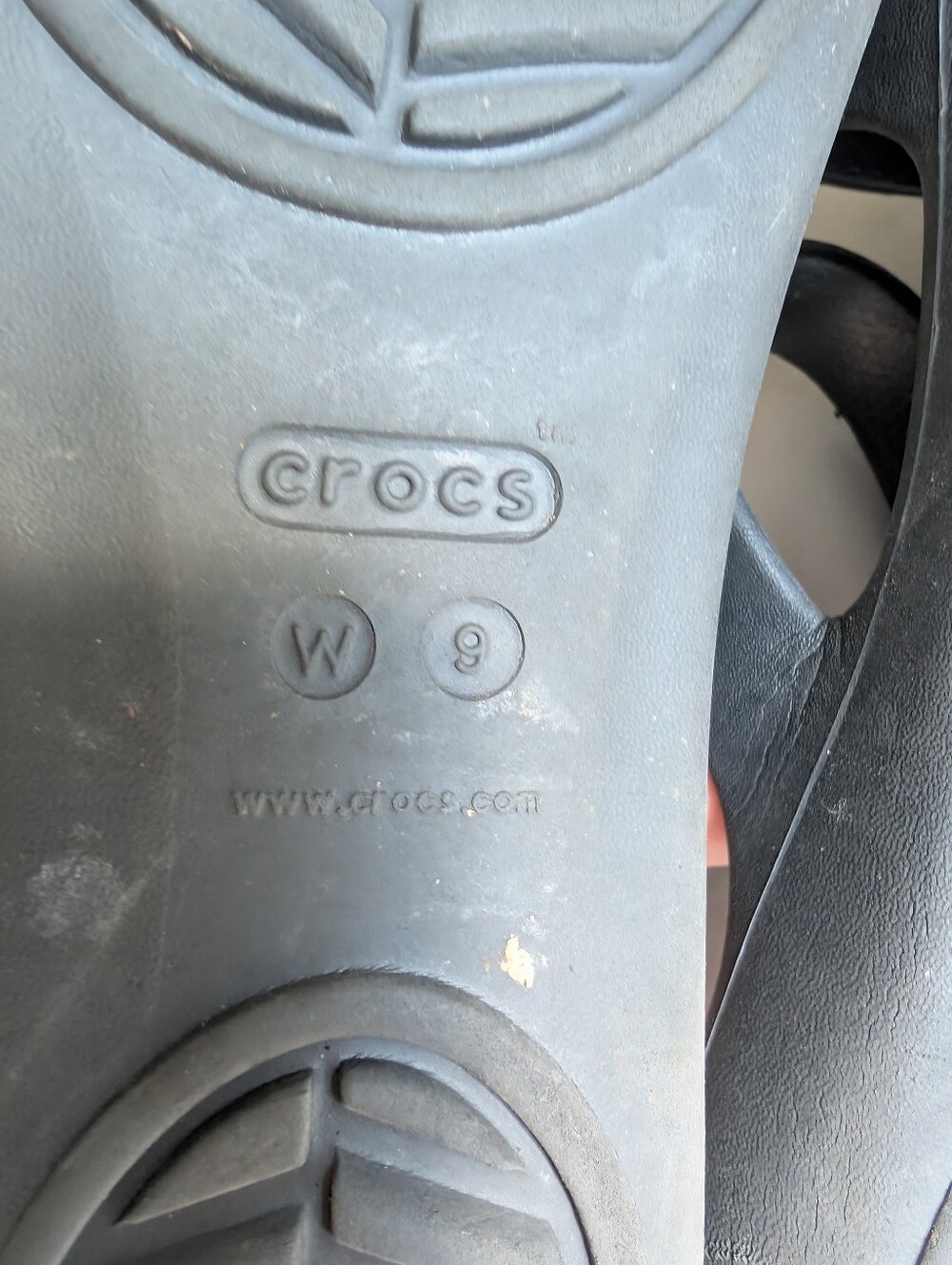 Crocs Kelli Strappy Sandals - Black - Picture 5 of 5